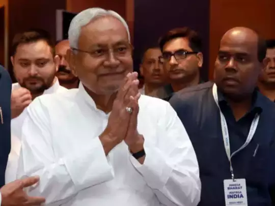 ​पहले बात नीतीश की​